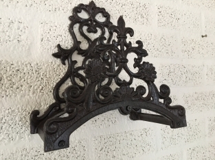  Water hose holder, metal holder, weather resistant cast iron brown